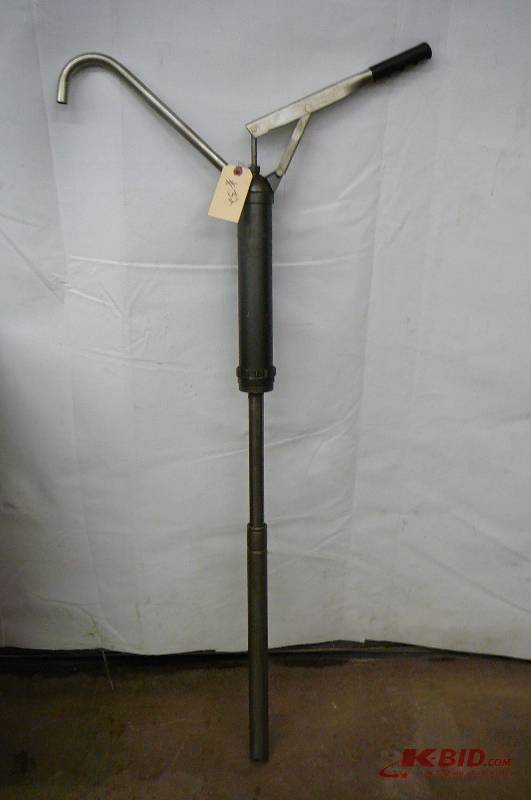lot 32 image: Barrow Pump Samson