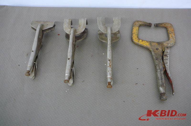 lot 37 image: Vice grips 4 count