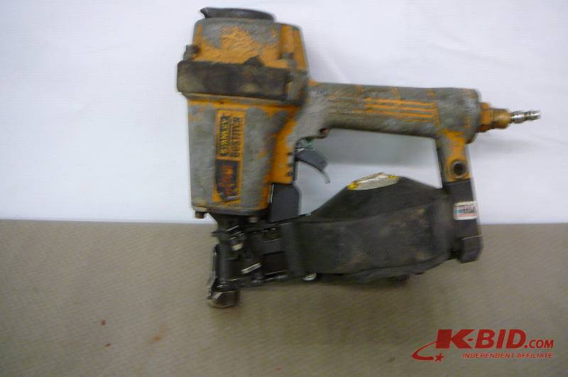 lot 41 image: Stanley Bostitch air nailer