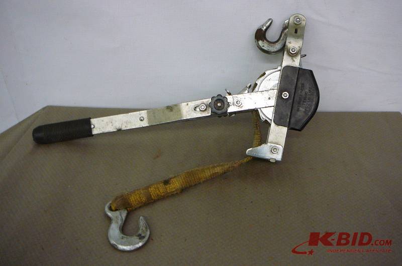 lot 48 image: Hoist Puller