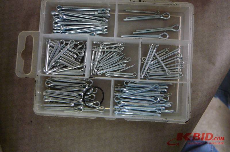 lot 51 image: Plastic Part trays