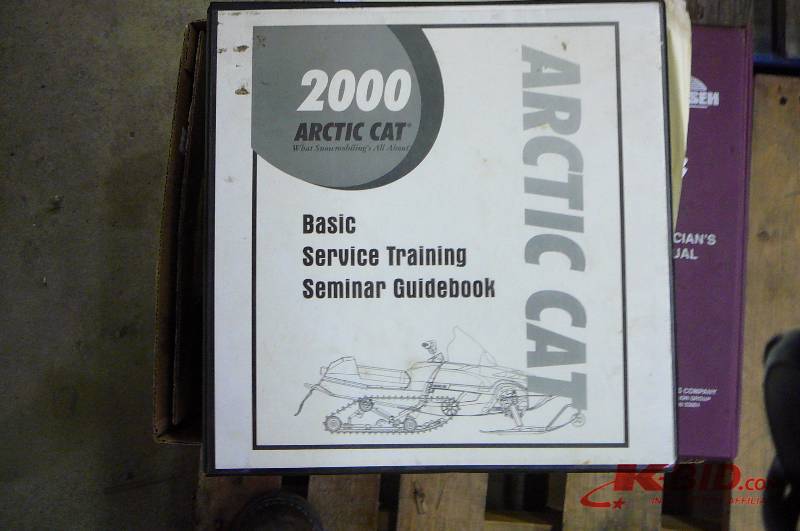 lot 64 image: Lot of Manuals