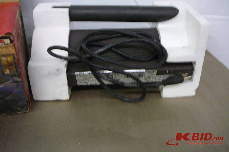 lot 81 image: Holiday Projector