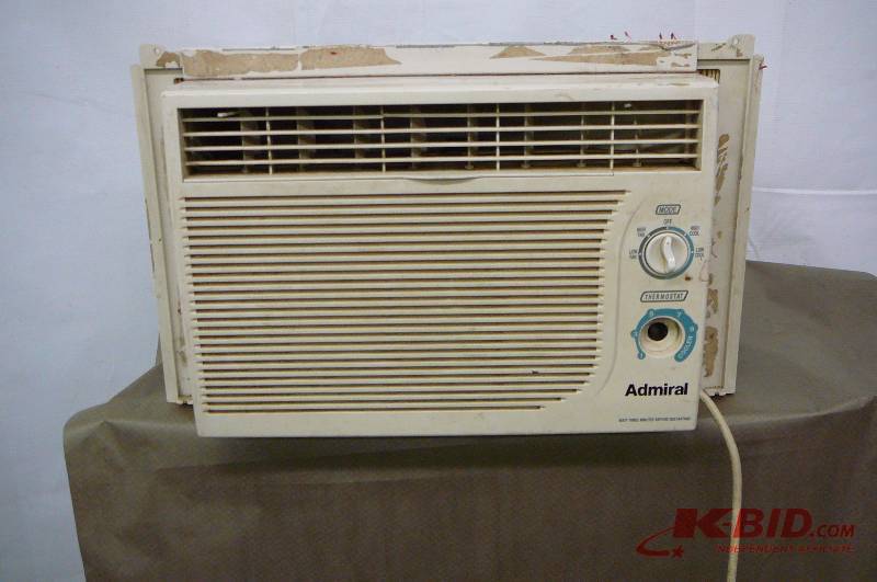 lot 91 image: Window AC 110 volt