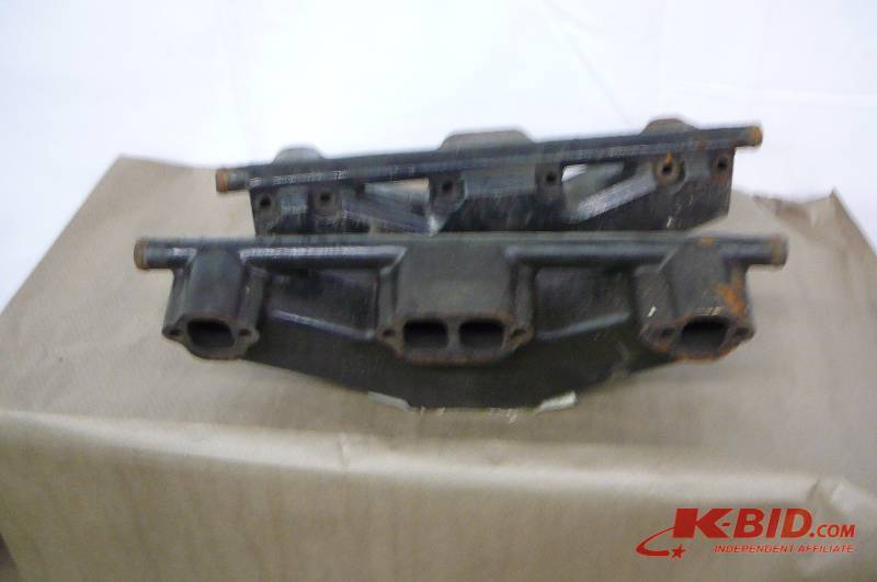 lot 128 image: Exhaust Manifolds V8 Marine