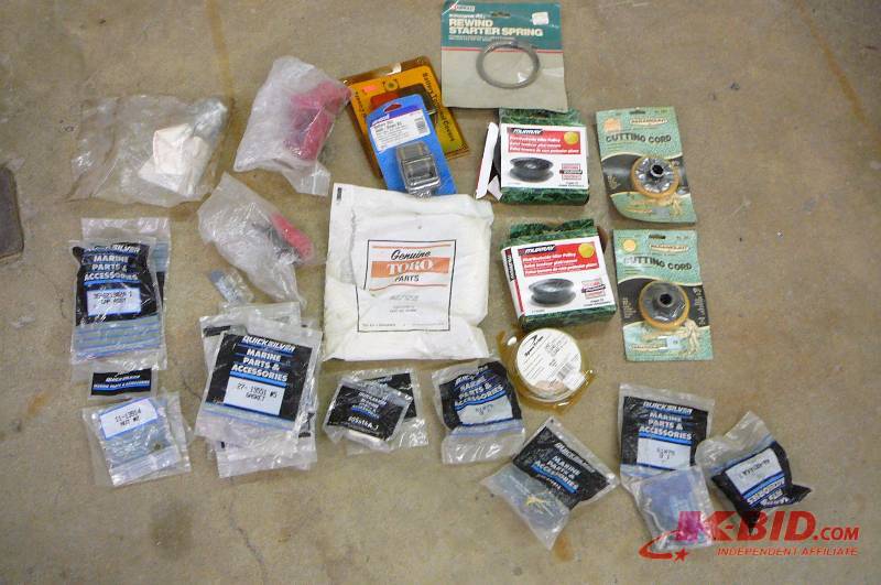 lot 153 image: Lot of Marine Pars -Battery
