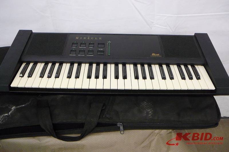 lot 161 image: Electric Piano