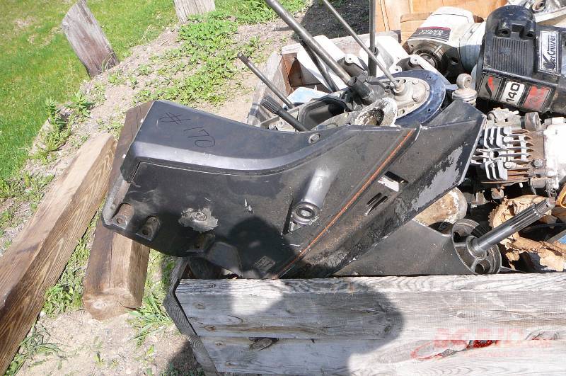 lot 170 image: Lot of lower unites (Aluminum) Parts or scrap