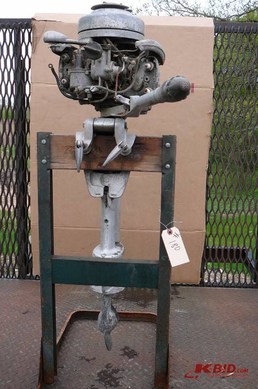 lot 188 image: Vintage out board motor (Stuck)