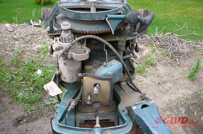 lot 197 image: Out board motor
