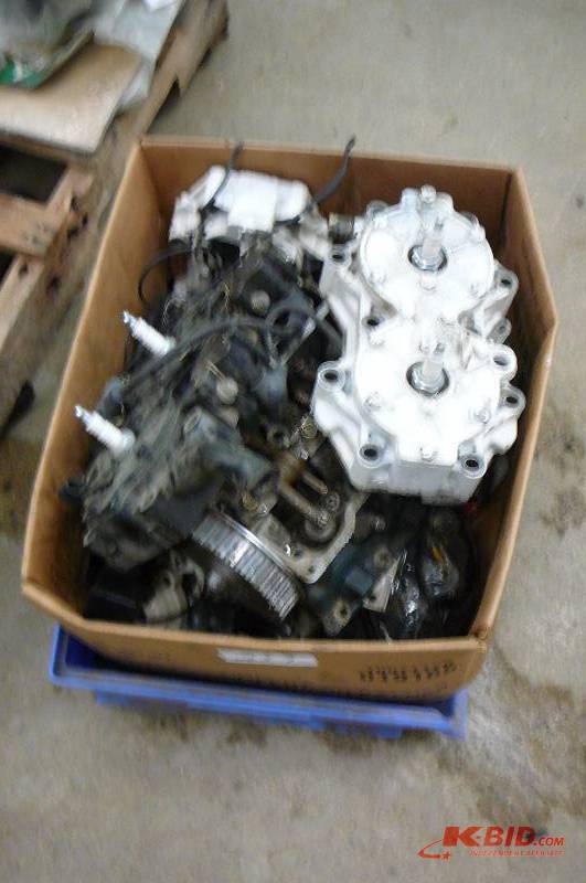 lot 239 image: Lot of Motor Parts used Haeds 