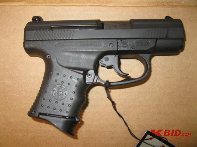 Smith and Wesson SW99 Semi-auto pistol
