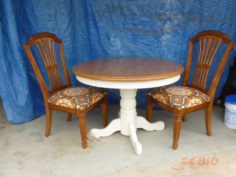 lot 30 image: Dining Room Set