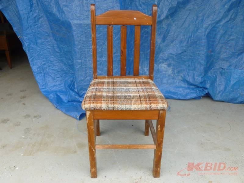 lot 55 image: Chairs