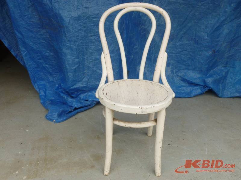 lot 60 image: Antique Chair