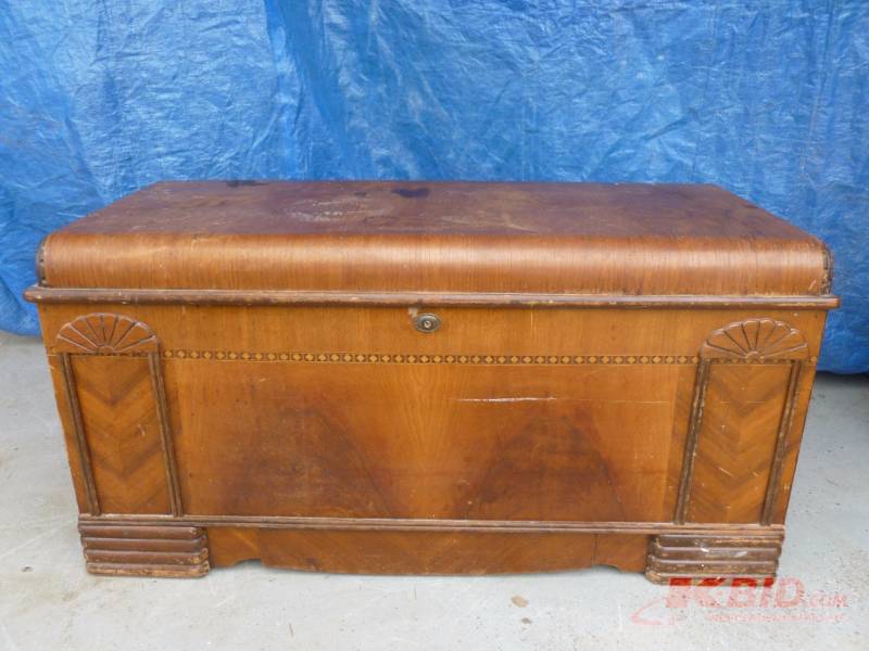 lot 92 image: Large Cedar Chest