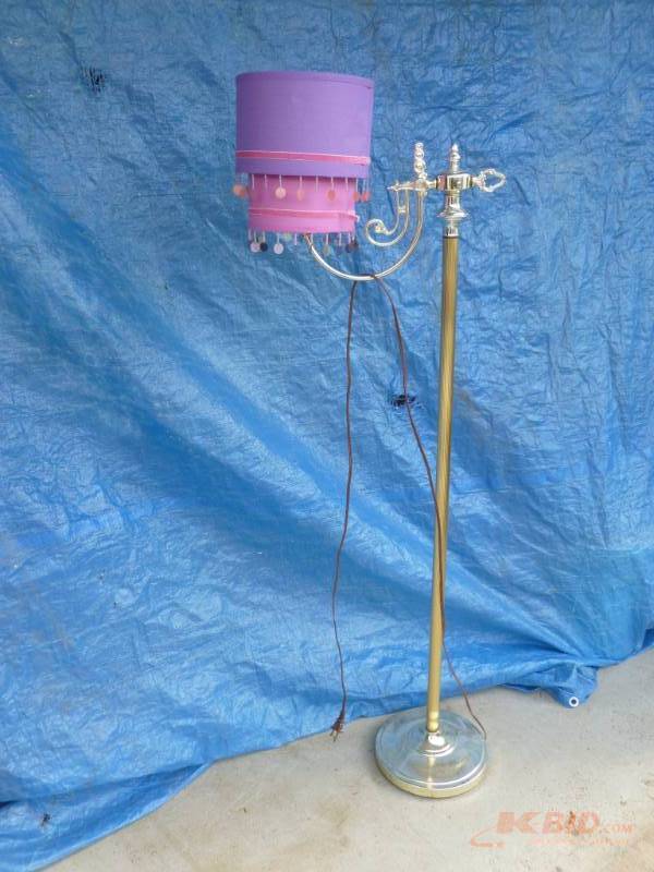 lot 131 image: Floor Lamp