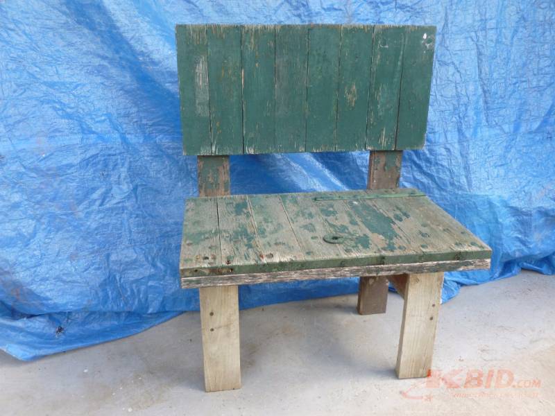 lot 132 image: Barn Wood Bench