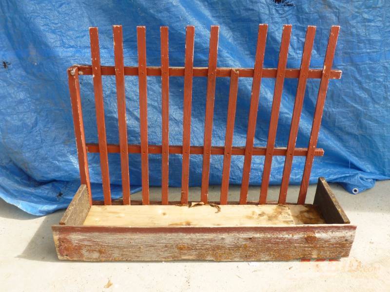 lot 140 image: Barn Wood Planter