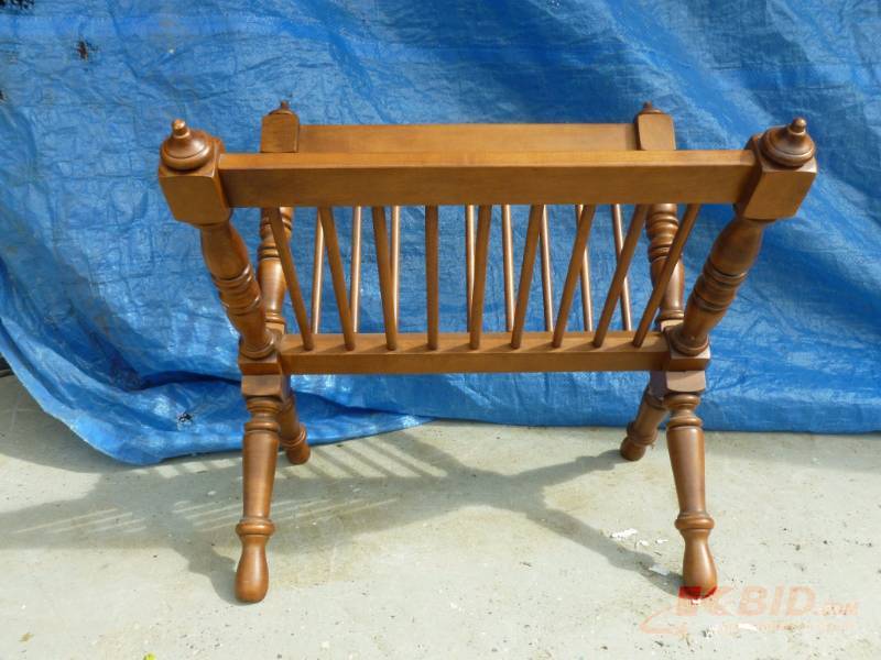 lot 149 image: Magazine Rack