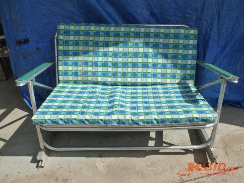 lot 151 image: Vintage Bench