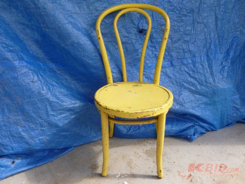 lot 152 image: Vintage Chair