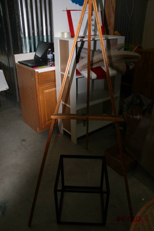 Wood Easel and metal display cube