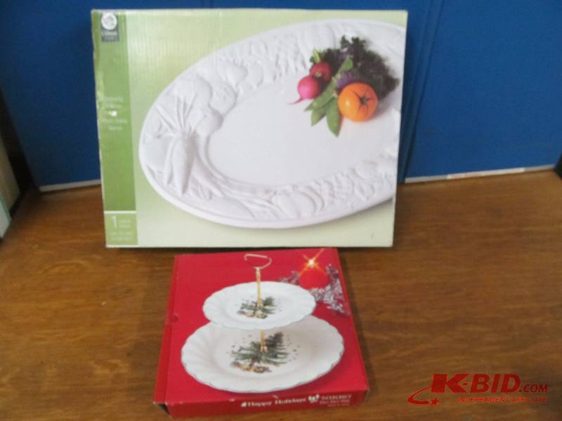 lot 15 image: Platters