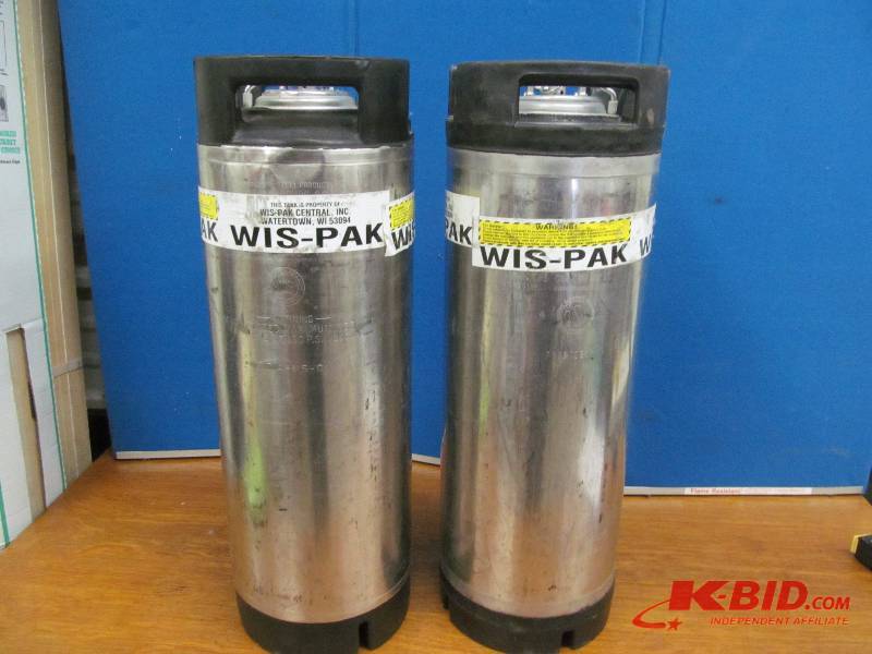 lot 61 image: Beverage containers