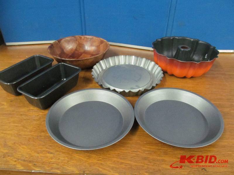lot 58 image: Kitchen Supplies