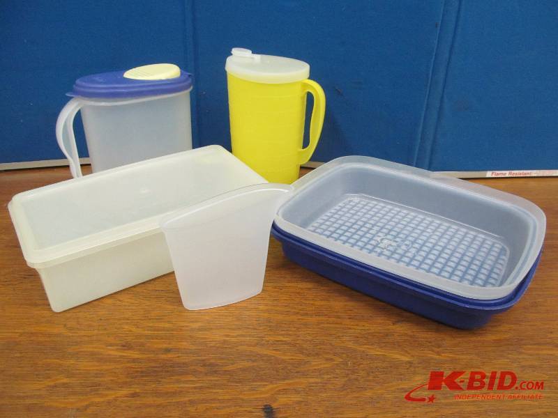 lot 75 image: Storage containers