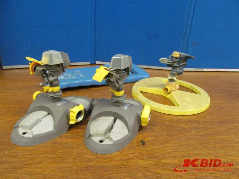 lot 113 image: Knee padSprinklers