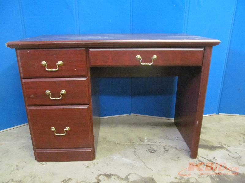 lot 151 image: Desk