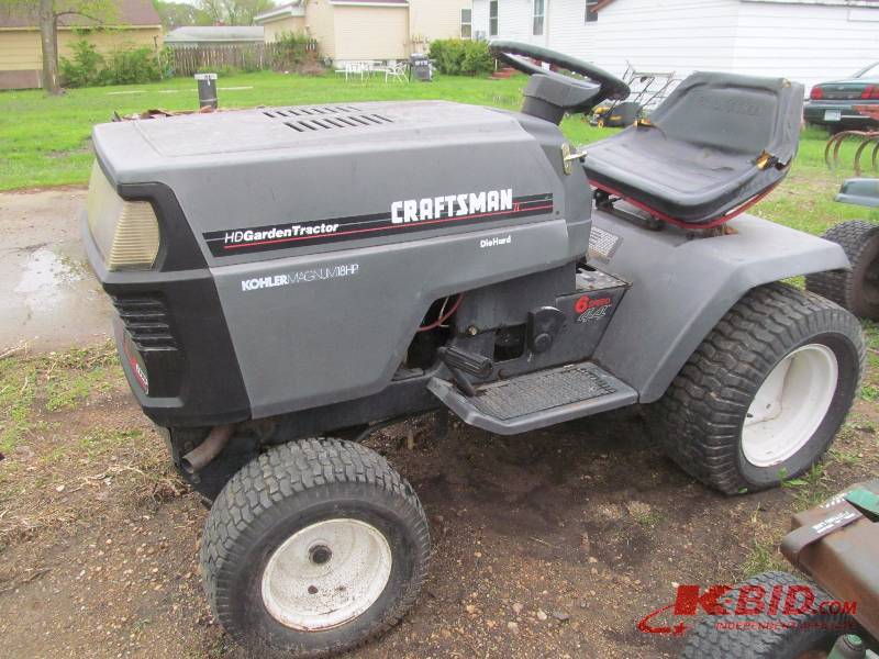 lot 155 image: Garden Tractor