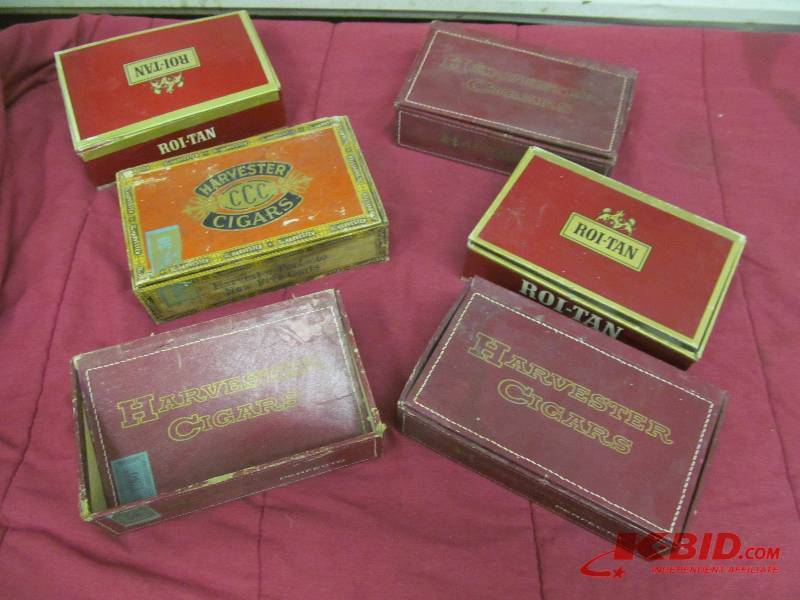 lot 169 image: Cigar Boxes