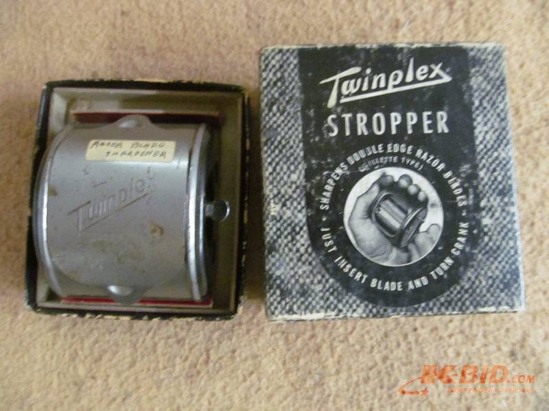 lot 182 image: Razo blade sharpener