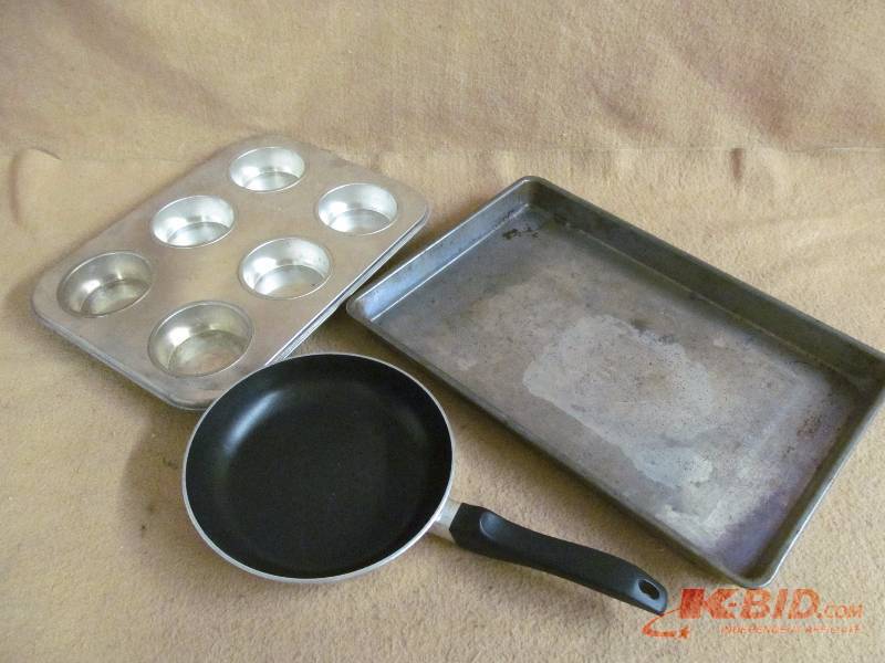 lot 188 image: Fry Pan