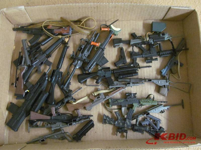 lot 195 image: GI Joe Accessories