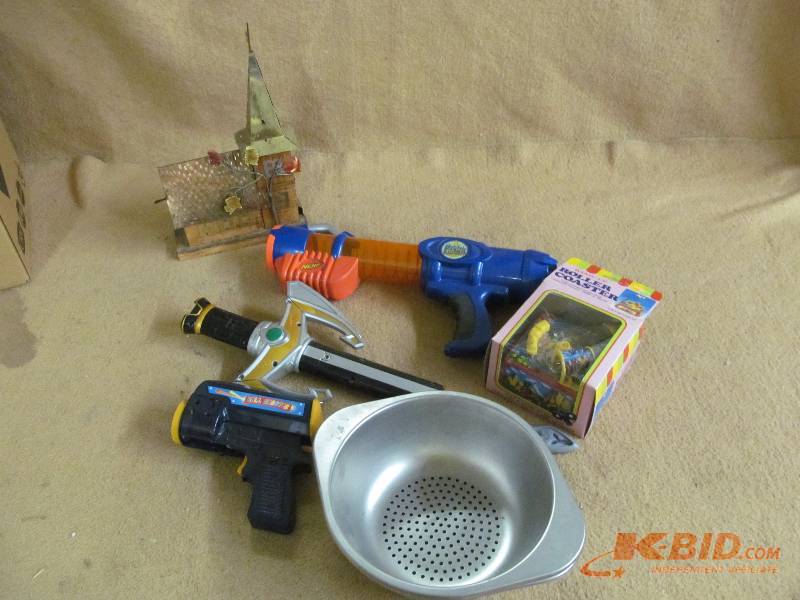 lot 228 image: Household