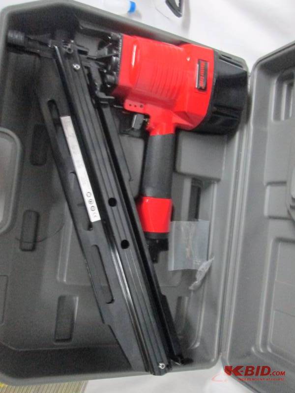 lot 9 image: Master Craft 3-12 Framing Nailer
