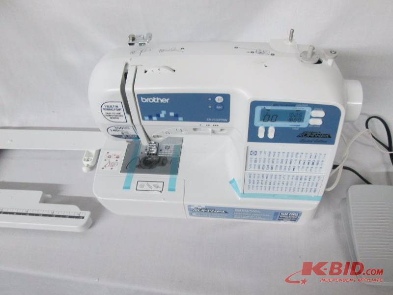 lot 7 image: Brothers Project Runway Computerized Sewing Machine
