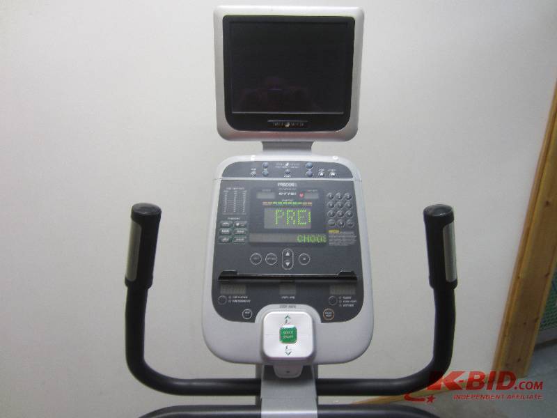 lot 22 image: Precor 776 experience series Stepper w Cardio Theater TV