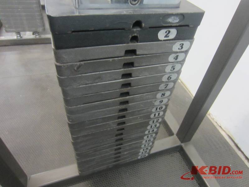 lot 29 image: Body Power Lat Pull Down