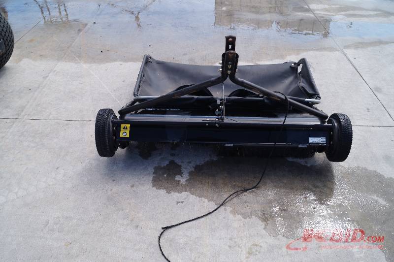 Lawn Sweeper