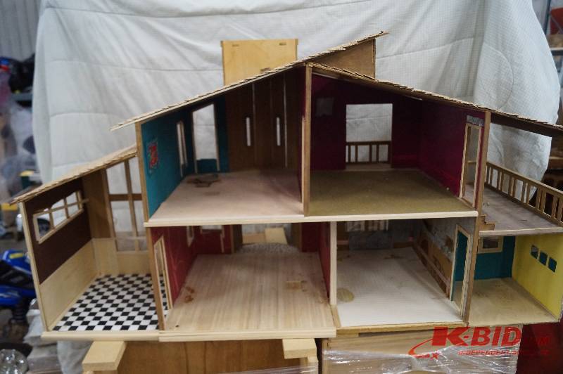 Dollhouse
