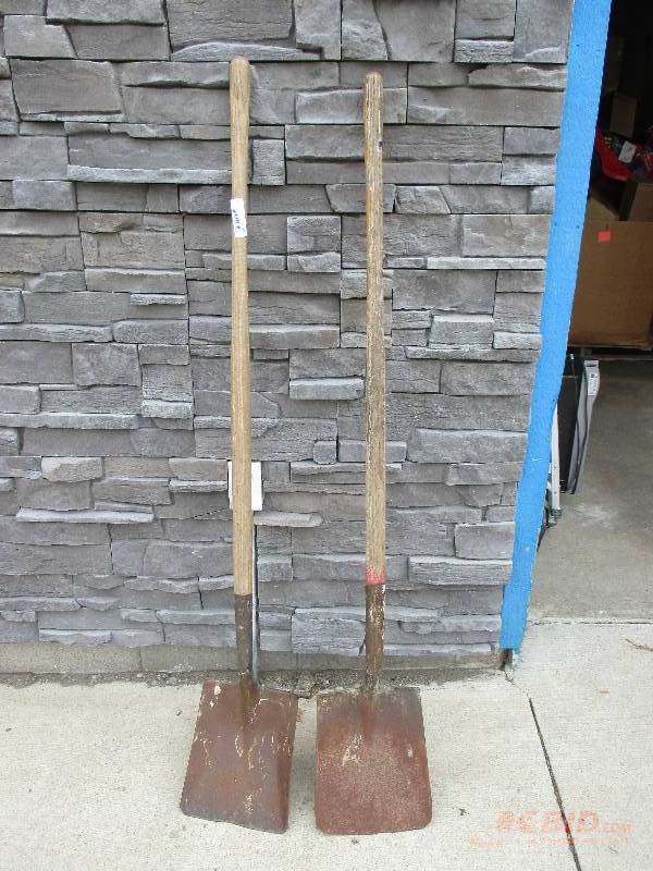 2 shovels