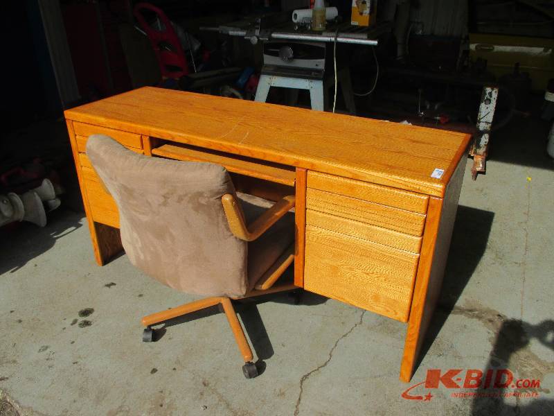 Desk & Chair