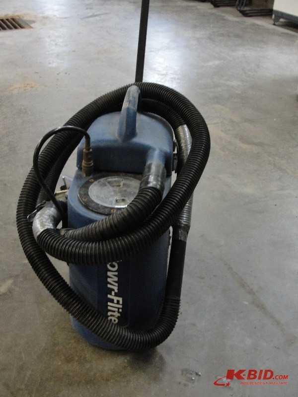 lot 16 image: Powr Flite Wet - Vac