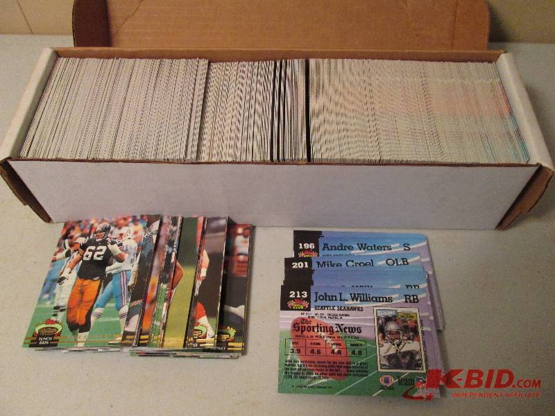 lot 23 image: Box of 1991 - 1992 Stadium Club foo...