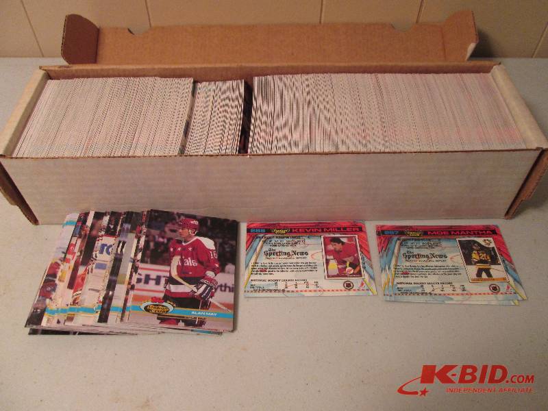 lot 5 image: Box of 1991 - 1992 Stadium Club Hoc...